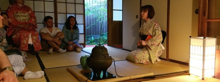 attend a tea ceremony in Japan