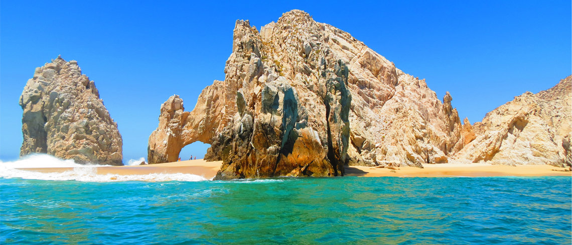 Visit the el arco de cabo in los cabos for your top 5 things to do in mexico